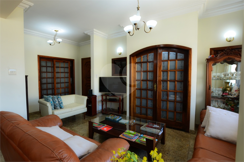 JARDINS EXCELENTE LOCALIZAÇÃO APTO 3 DORMS COM 151 M² - 2 VAGAS 