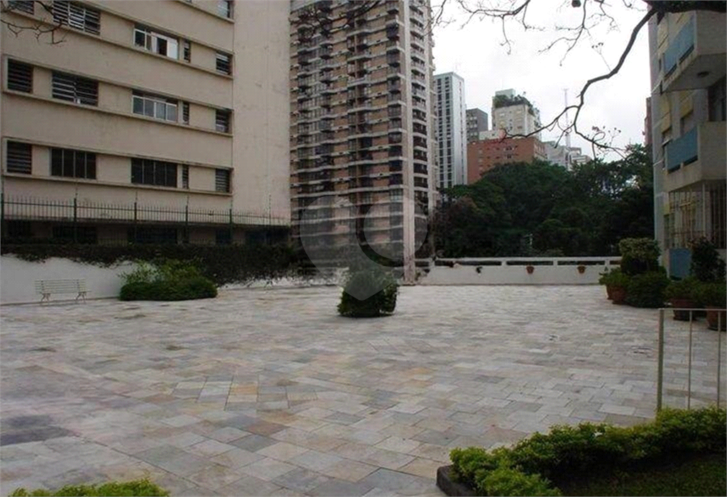 JARDINS EXCELENTE LOCALIZAÇÃO APTO 3 DORMS COM 151 M² - 2 VAGAS 