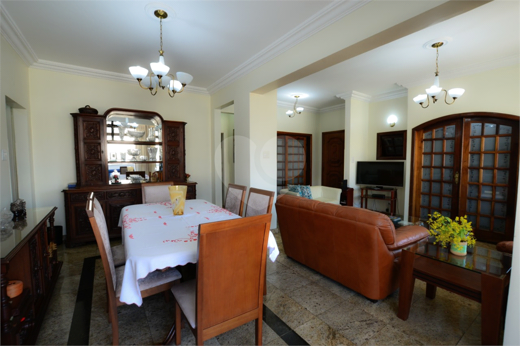 JARDINS EXCELENTE LOCALIZAÇÃO APTO 3 DORMS COM 151 M² - 2 VAGAS 
