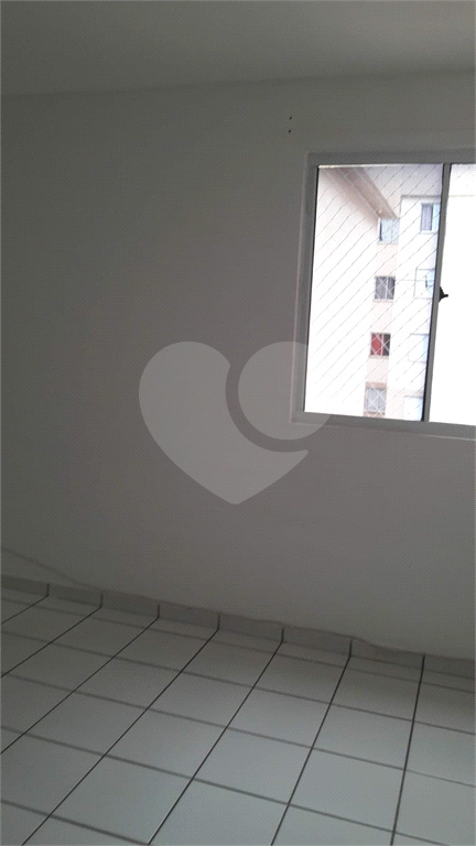 Apartamento à venda com 2 quartos, 64m² - Foto 4