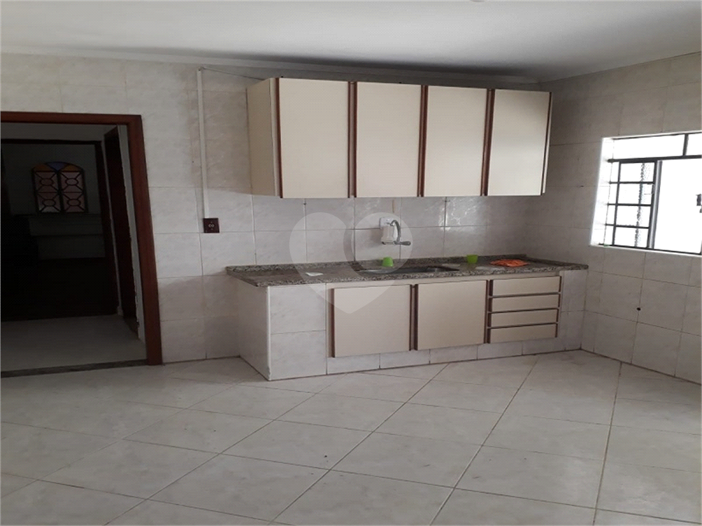 Sobrado à venda com 4 quartos, 120m² - Foto 9