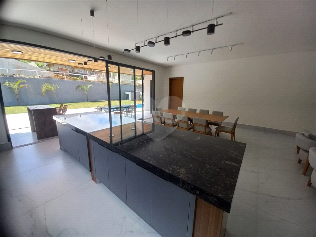 Casa à venda e aluguel com 4 quartos, 390m² - Foto 11