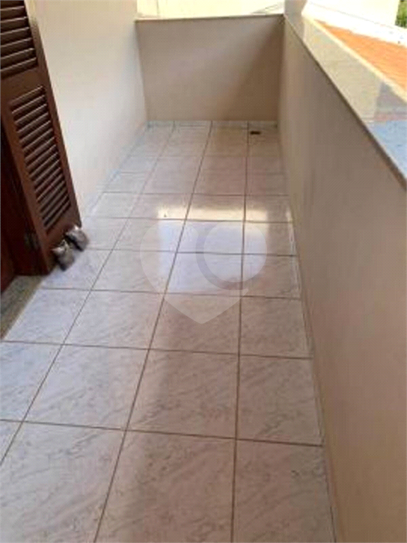 Casa à venda com 3 quartos, 321m² - Foto 10