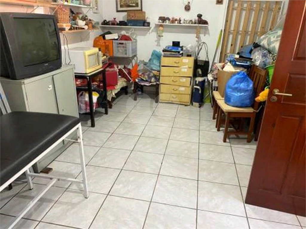 Casa à venda com 3 quartos, 321m² - Foto 9