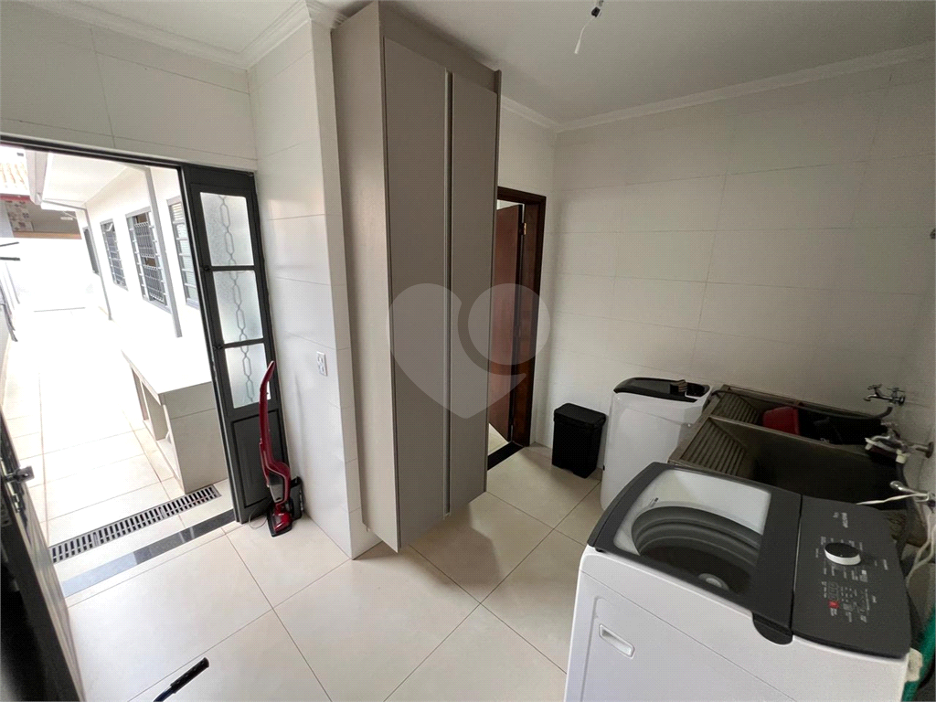 Casa à venda com 3 quartos, 280m² - Foto 29