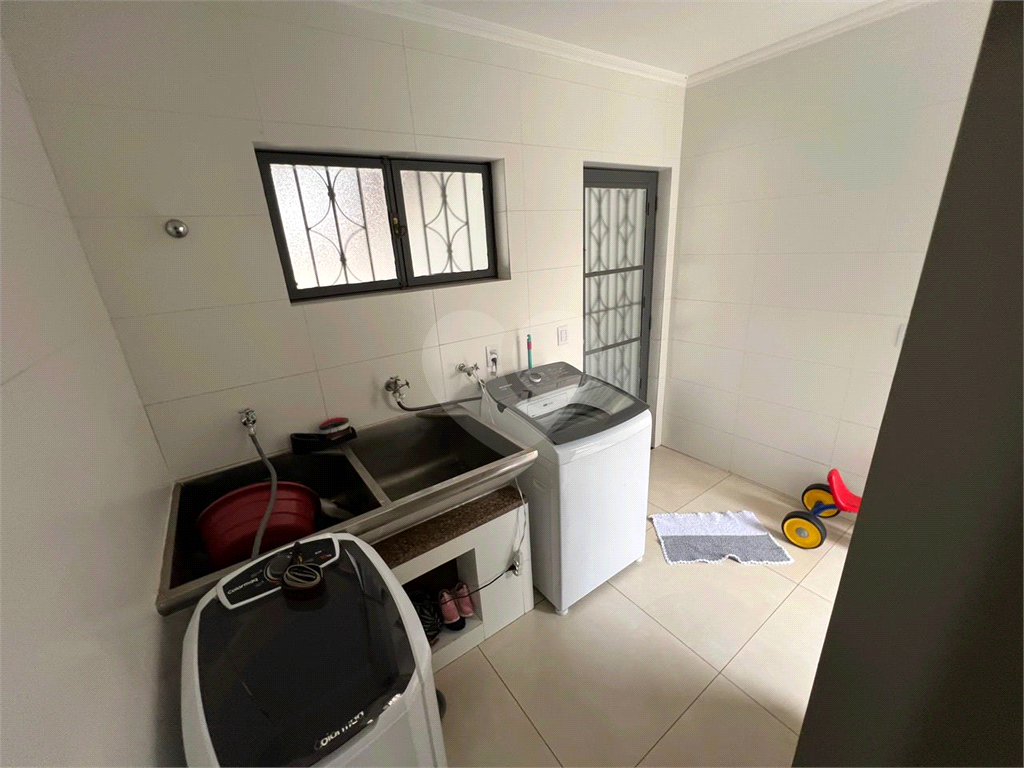 Casa à venda com 3 quartos, 280m² - Foto 30