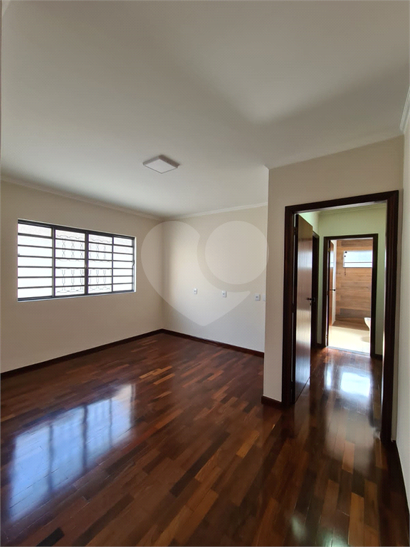 Casa à venda com 3 quartos, 280m² - Foto 16