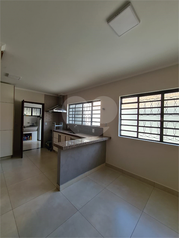 Casa à venda com 3 quartos, 280m² - Foto 13