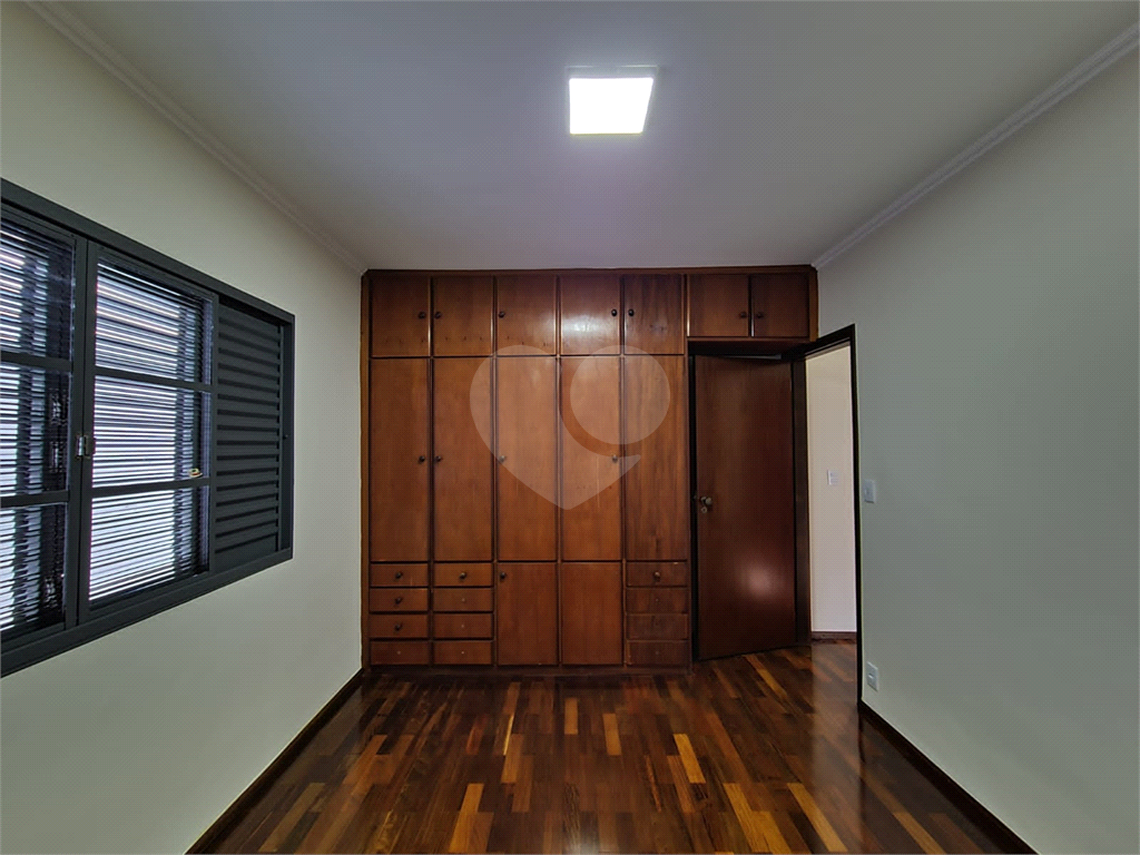 Casa à venda com 3 quartos, 280m² - Foto 11