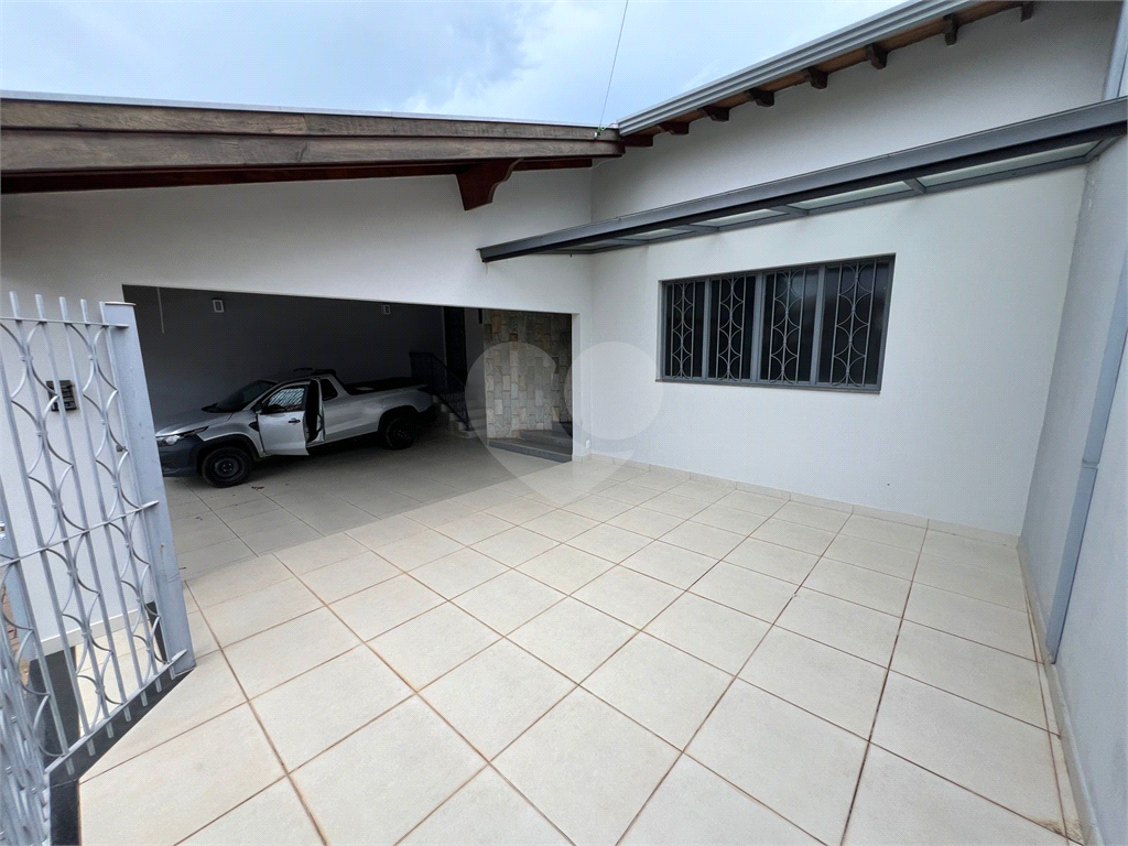 Casa à venda com 3 quartos, 280m² - Foto 1