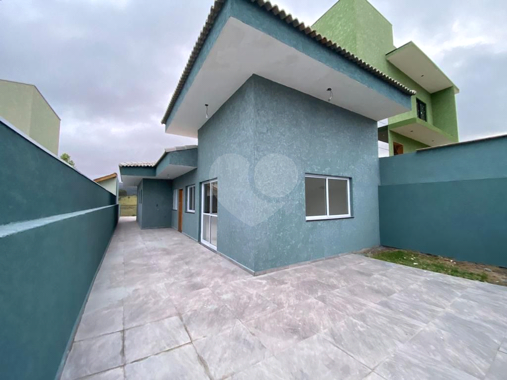 Casa à venda com 3 quartos, 120m² - Foto 2