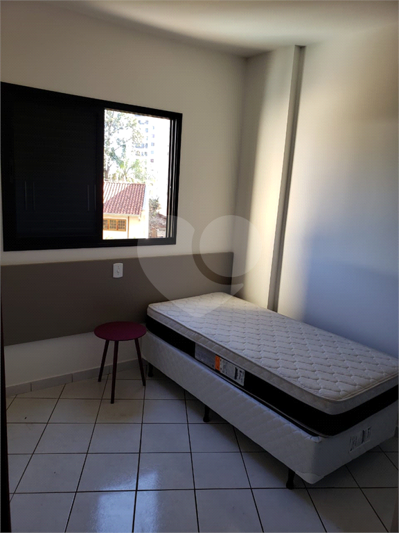 Apartamento para alugar com 3 quartos, 80m² - Foto 14