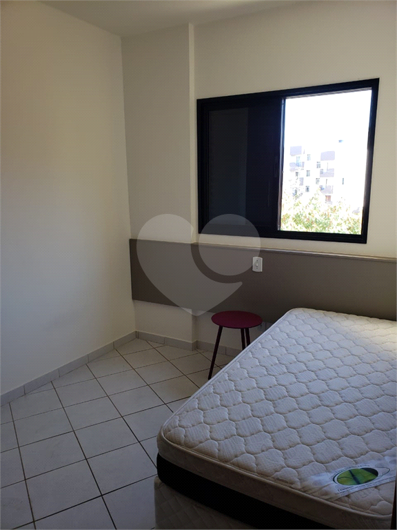 Apartamento para alugar com 3 quartos, 80m² - Foto 12