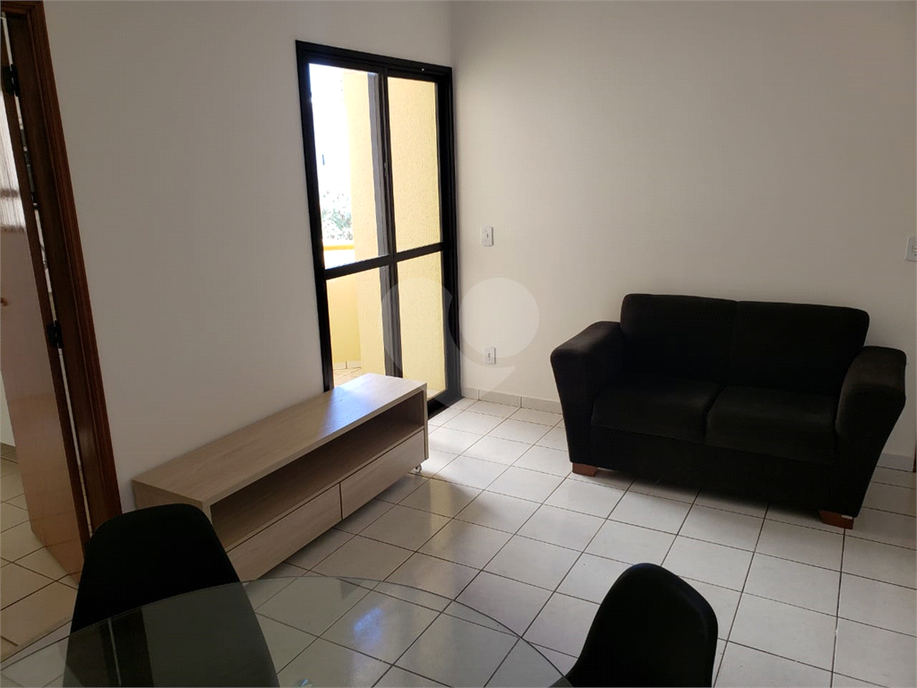 Apartamento para alugar com 3 quartos, 80m² - Foto 6