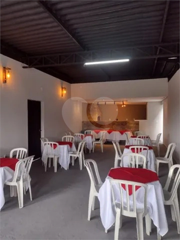 Casa à venda com 1 quarto, 200m² - Foto 7