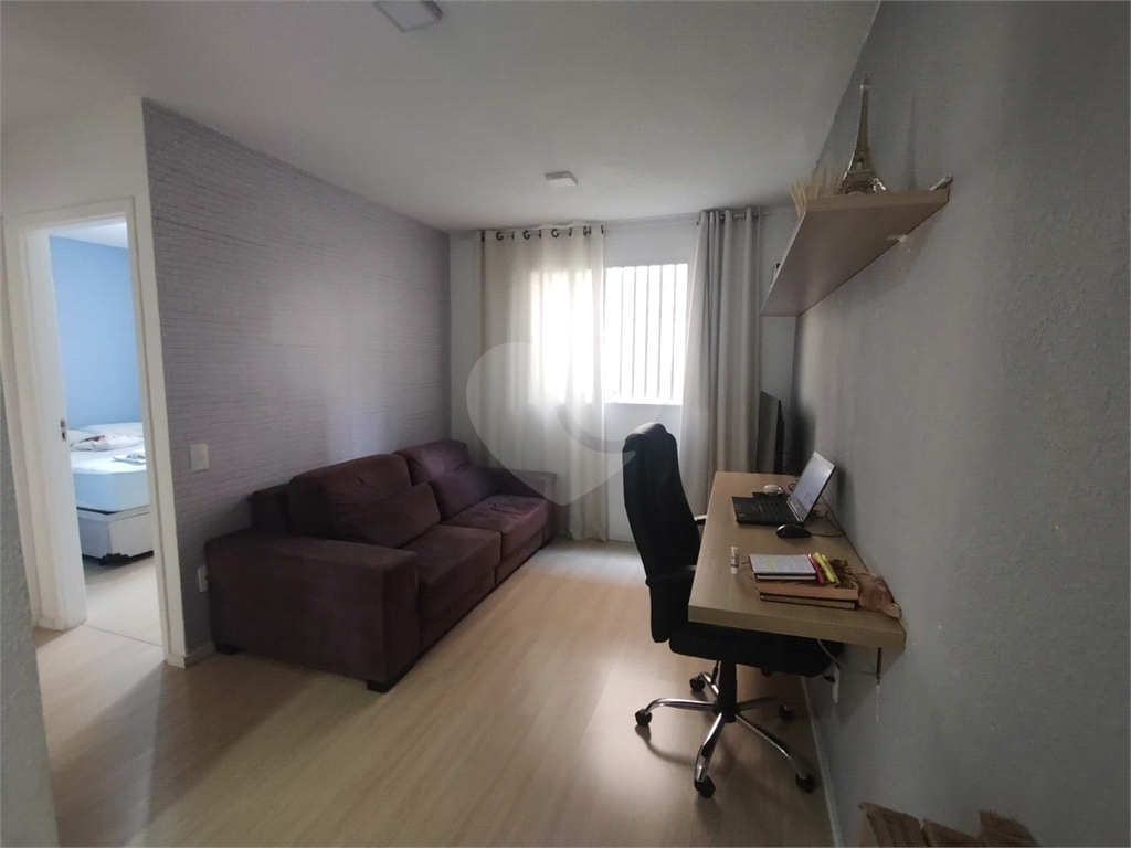 Apartamento à venda com 2 quartos, 38m² - Foto 3