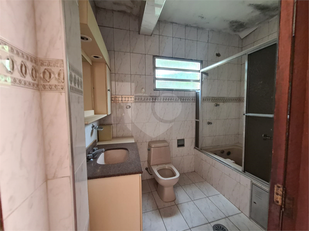 Casa à venda com 4 quartos, 244m² - Foto 17