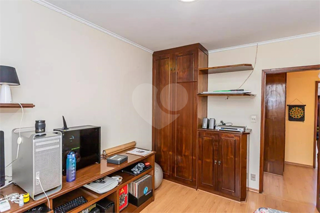 Casa à venda com 282m², 3 quartos e 4 vagas 