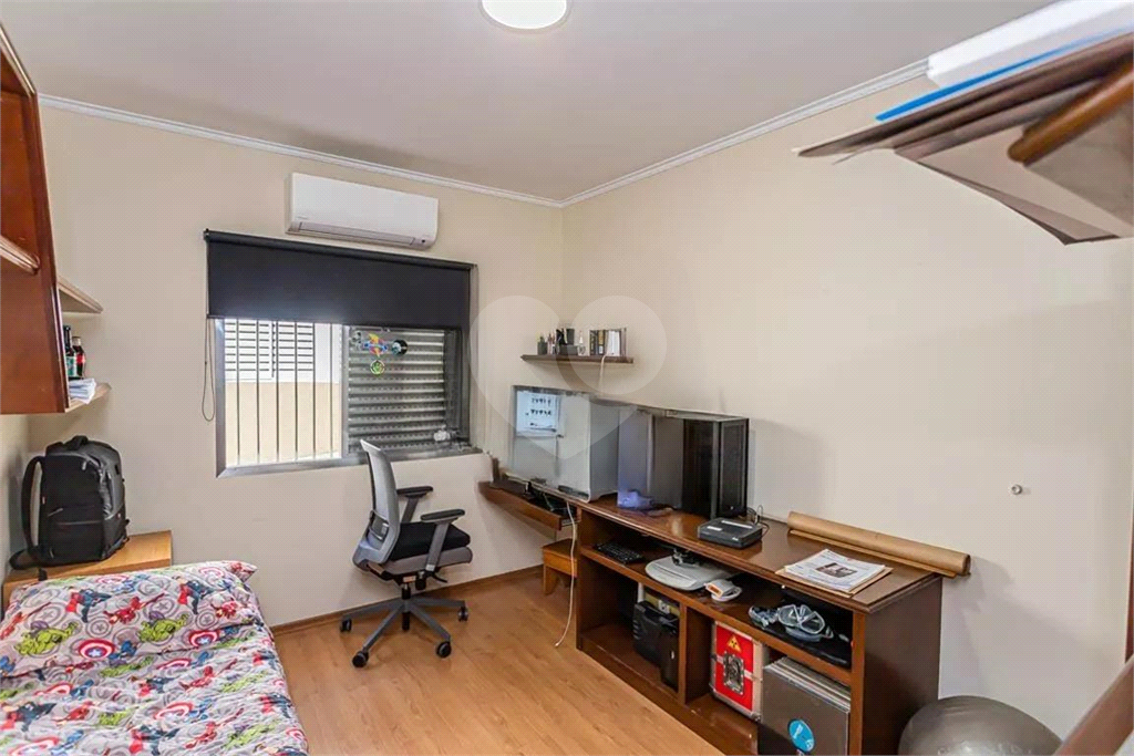 Casa à venda com 282m², 3 quartos e 4 vagas 