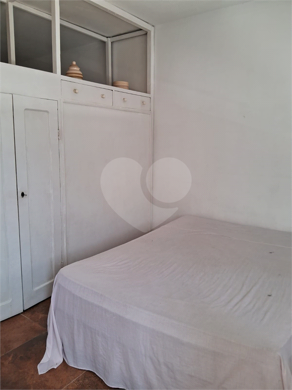 Apartamento com 2 dormitórios e 1 vaga na Praia de Pitangueiras - Guarujá - Oportunidade de Verão! 