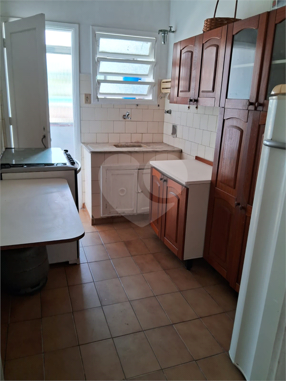 Apartamento com 2 dormitórios e 1 vaga na Praia de Pitangueiras - Guarujá - Oportunidade de Verão! 