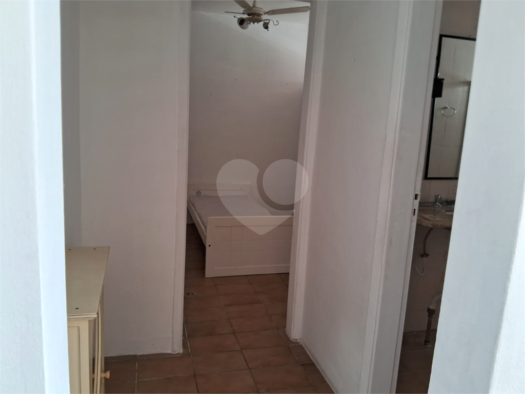 Apartamento com 2 dormitórios e 1 vaga na Praia de Pitangueiras - Guarujá - Oportunidade de Verão! 