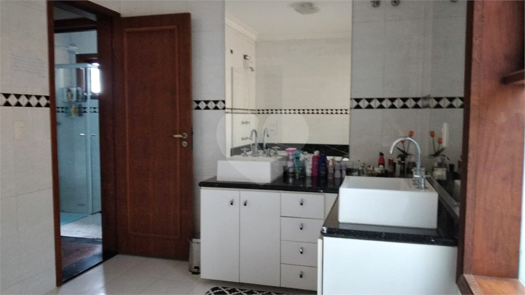 Casa de Condomínio à venda com 3 quartos, 280m² - Foto 29