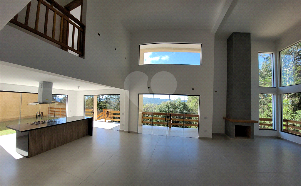 Casa de Condomínio à venda com 4 quartos, 253m² - Foto 13