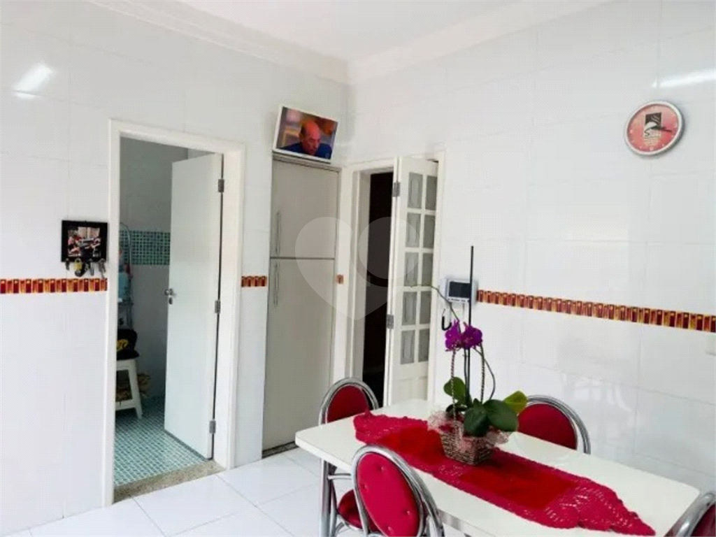 Casa à venda com 3 quartos, 224m² - Foto 13