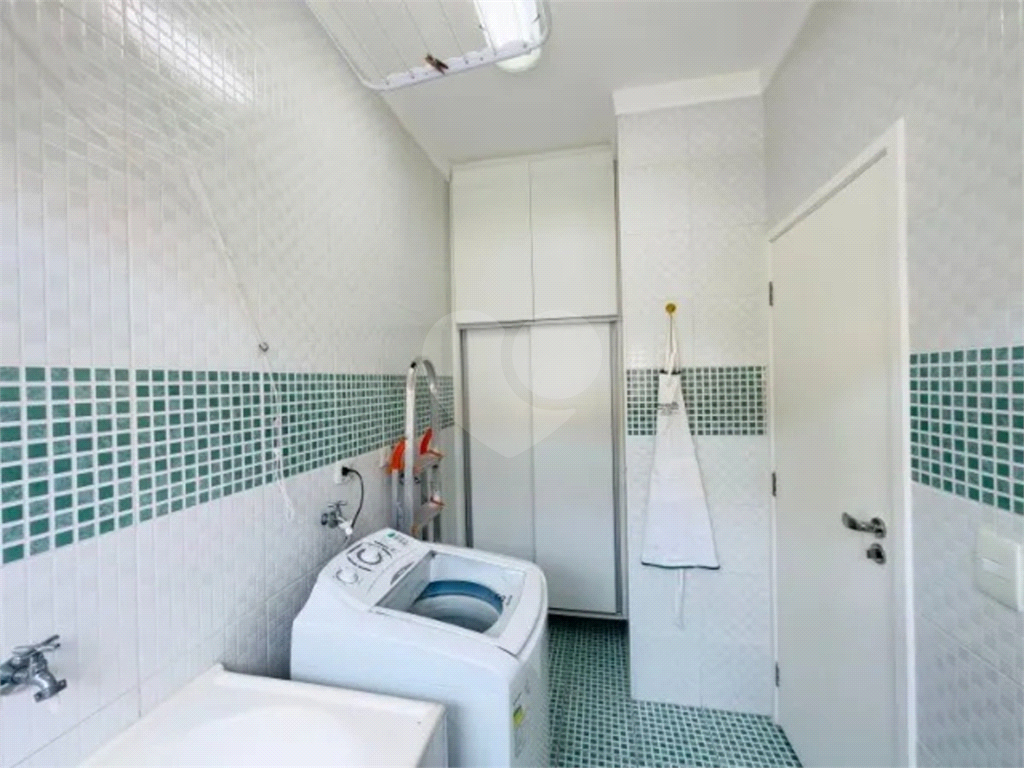 Casa à venda com 3 quartos, 224m² - Foto 11