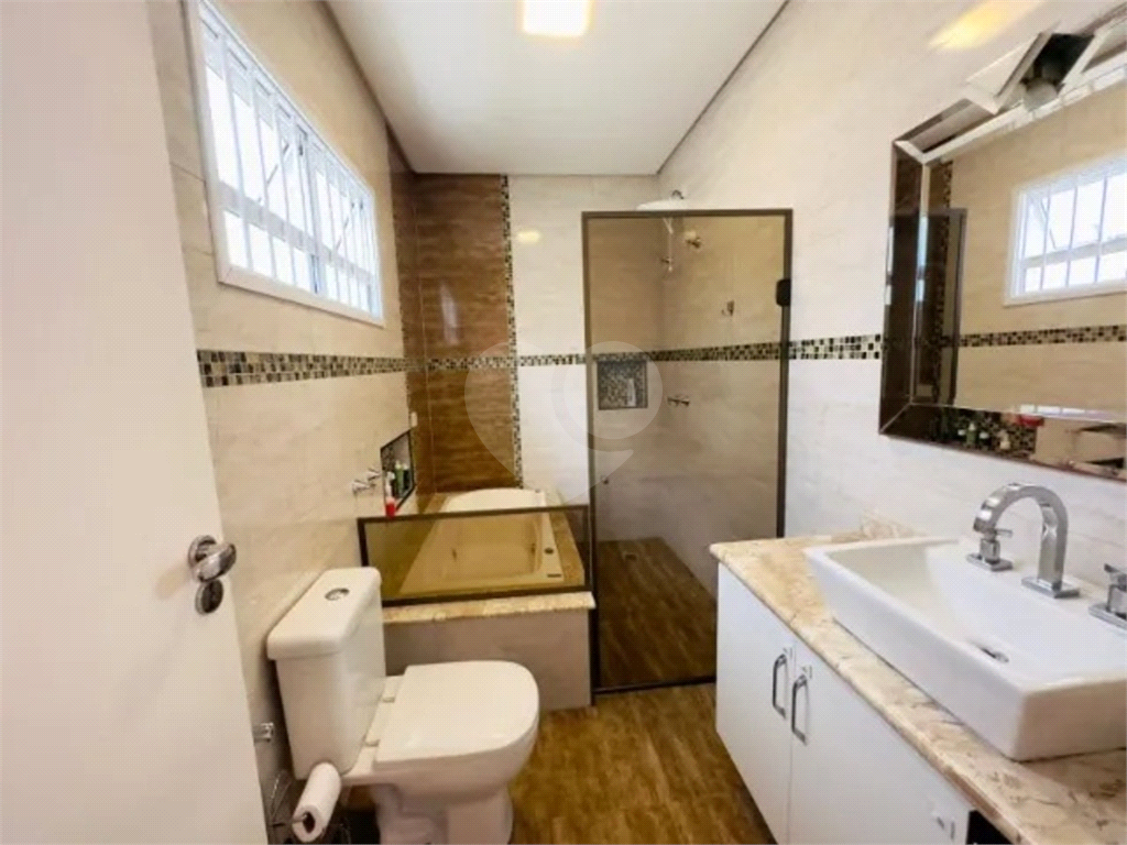Casa à venda com 3 quartos, 224m² - Foto 8