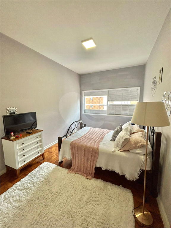 Apartamento 105 metros, 2 dormitórios, 2 banheiros, 1 vaga, localizado a uma quadra da Paulista 