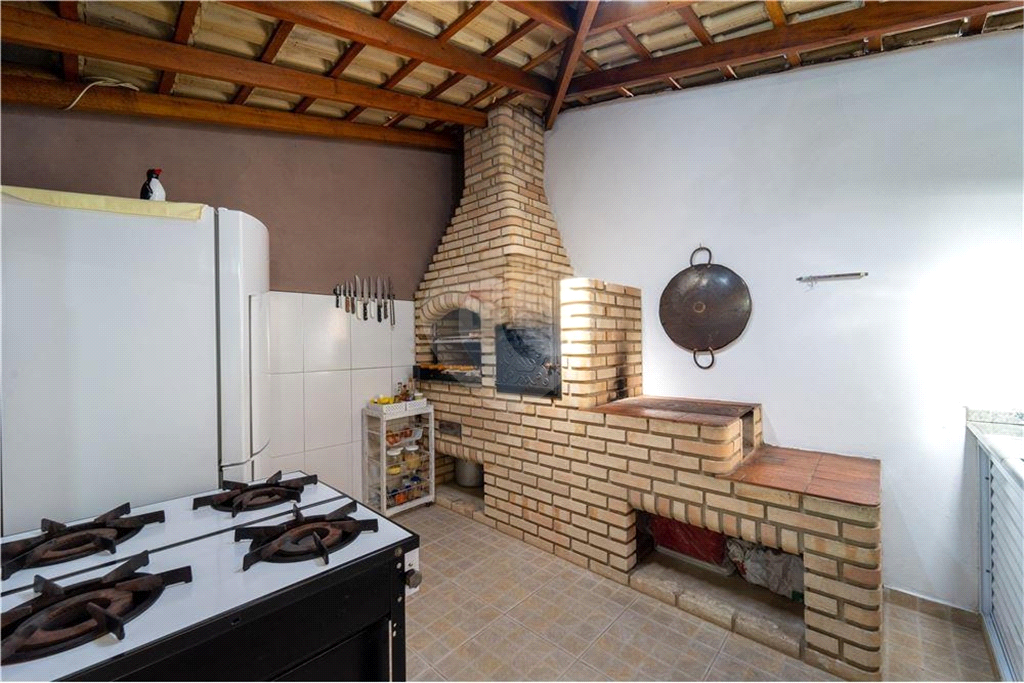 Casa à venda com 4 quartos, 328m² - Foto 16