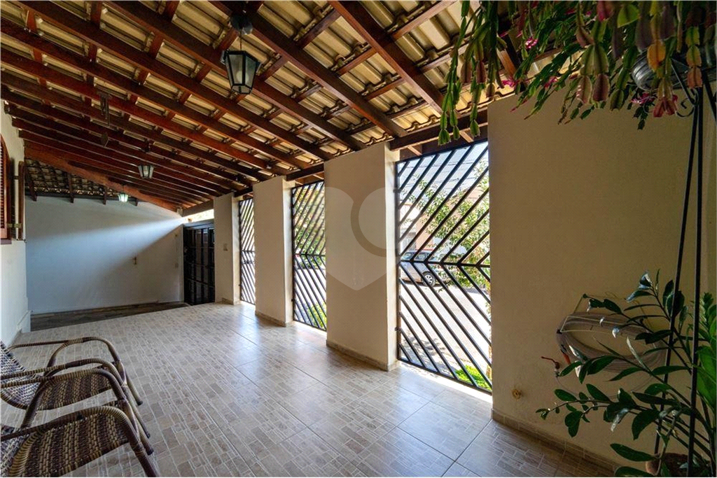 Casa à venda com 4 quartos, 328m² - Foto 4