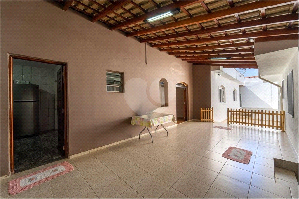 Casa à venda com 4 quartos, 328m² - Foto 19