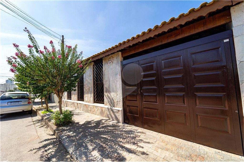 Casa à venda com 4 quartos, 328m² - Foto 1