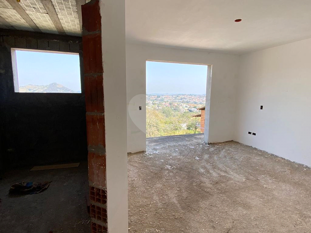 Casa à venda com 3 quartos, 227m² - Foto 6