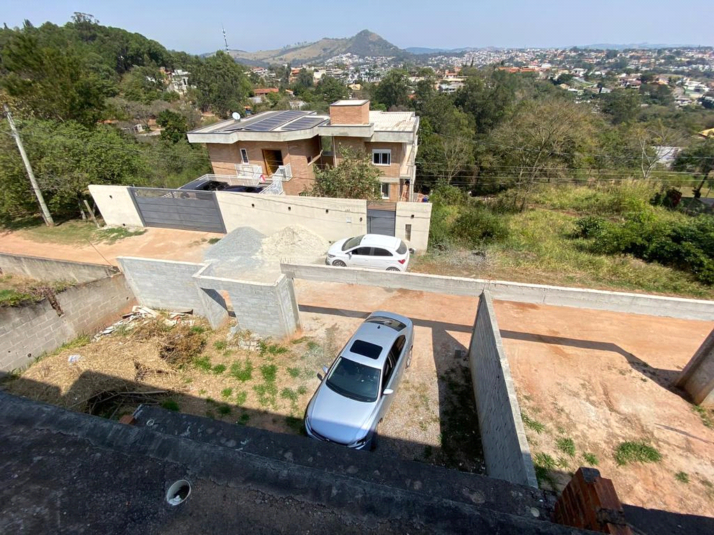 Casa à venda com 3 quartos, 227m² - Foto 8