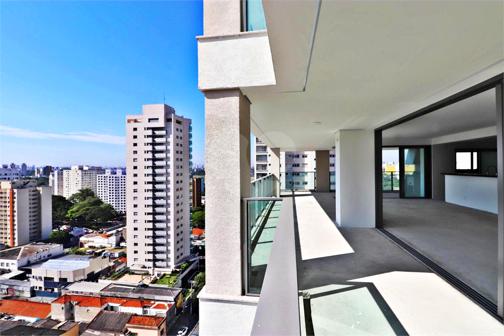 Apartamento à venda com 4 quartos, 255m² - Foto 7