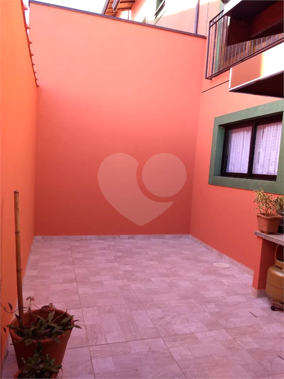 Casa à venda com 8 quartos, 320m² - Foto 20