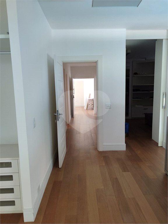 Casa à venda com 3 quartos, 560m² - Foto 29