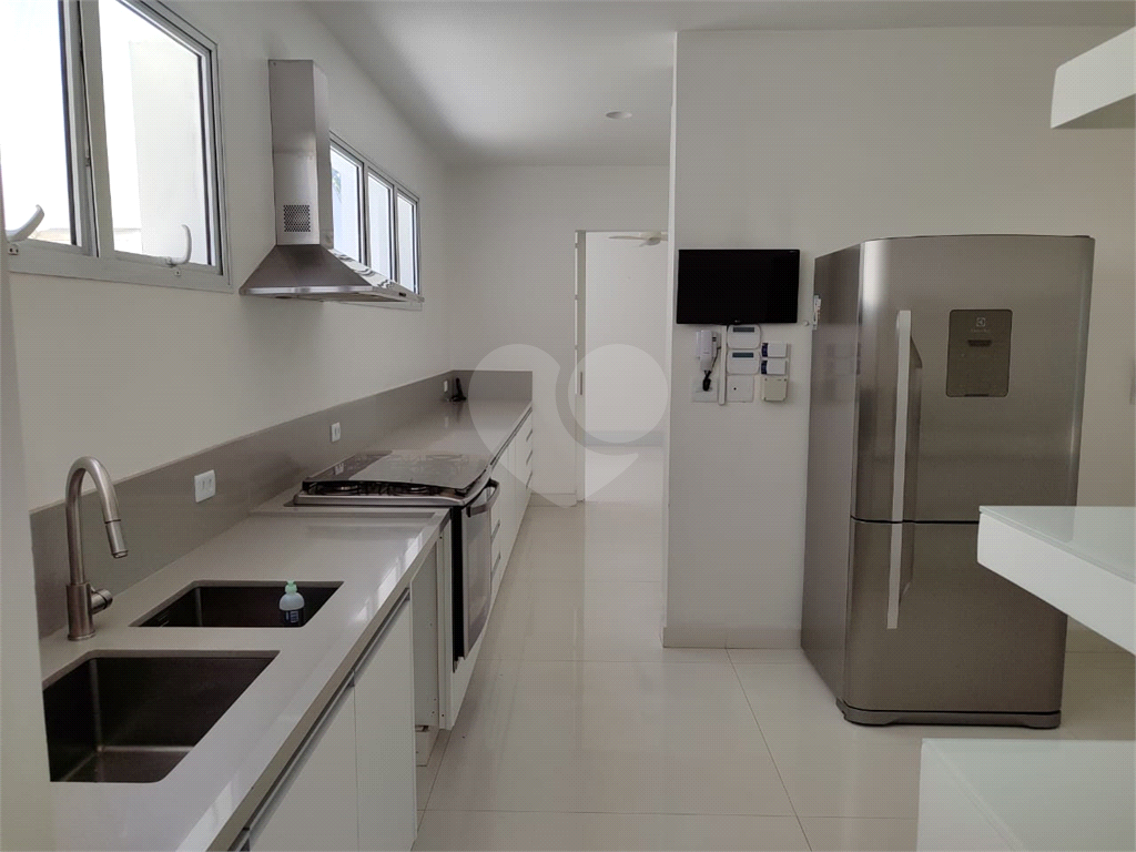 Casa à venda com 3 quartos, 560m² - Foto 13