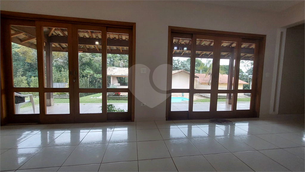 Casa de Condomínio à venda com 4 quartos, 322m² - Foto 10