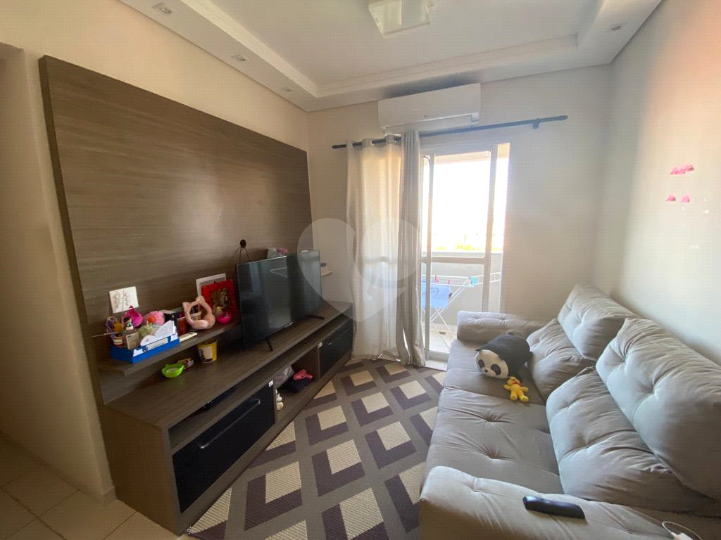 Apartamento à venda com 2 quartos, 65m² - Foto 1