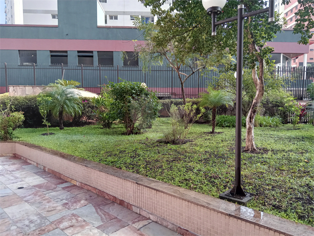 Apartamento 1 por andar a venda com preço de oportunidade.