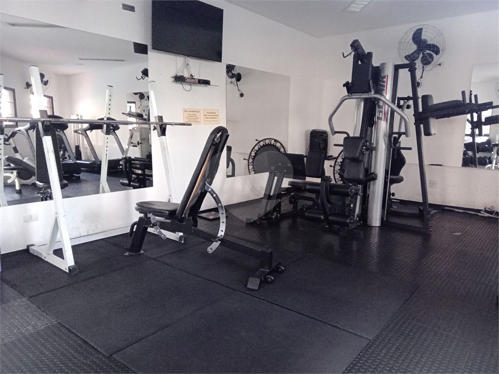 Apartamento 1 por andar a venda com preço de oportunidade.