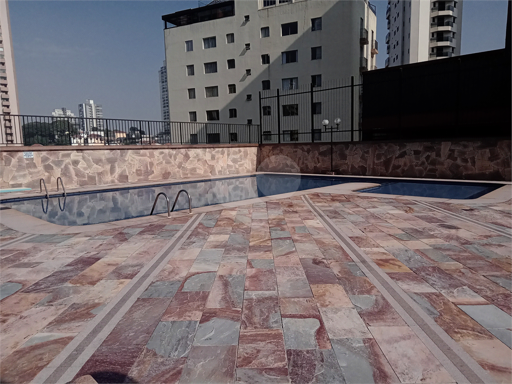 Apartamento 1 por andar a venda com preço de oportunidade.