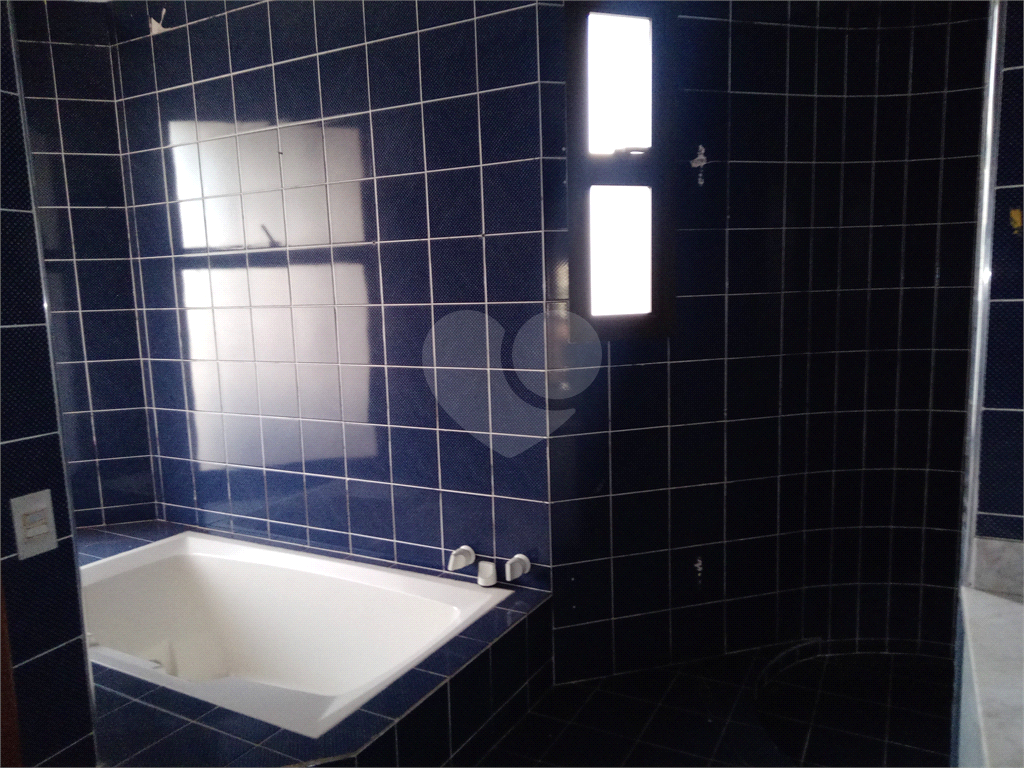 Apartamento 1 por andar a venda com preço de oportunidade.