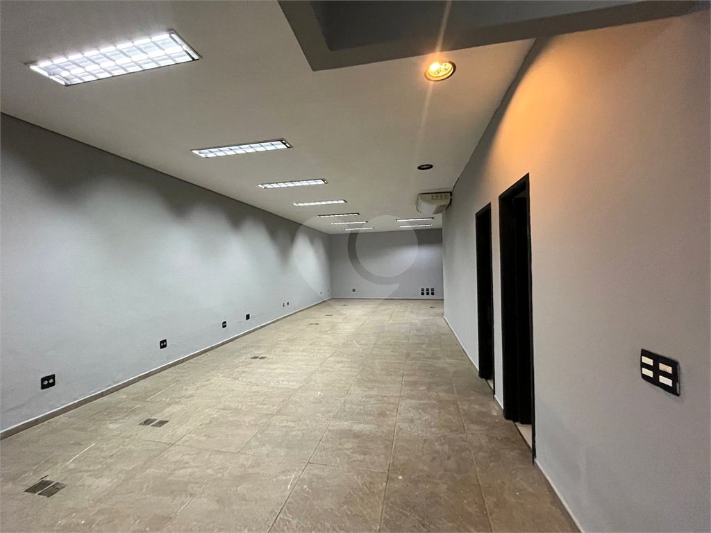 Venda ou locacao em predio comercial - Metro Santana-