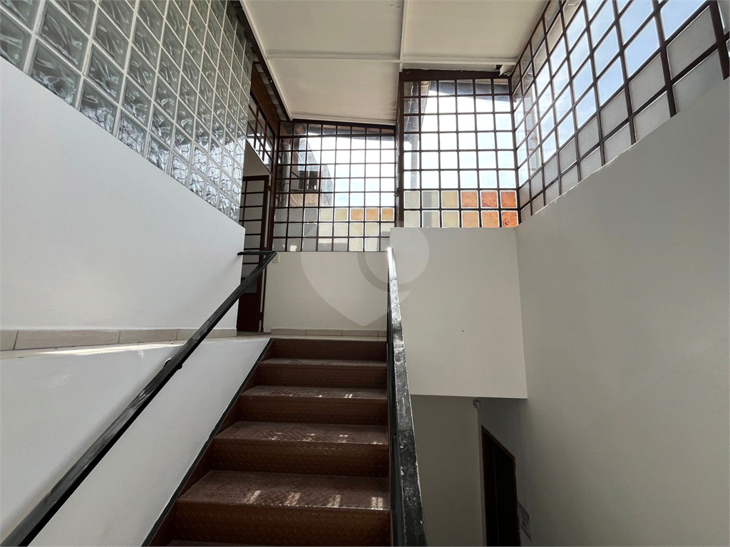 Venda ou locacao em predio comercial - Metro Santana-